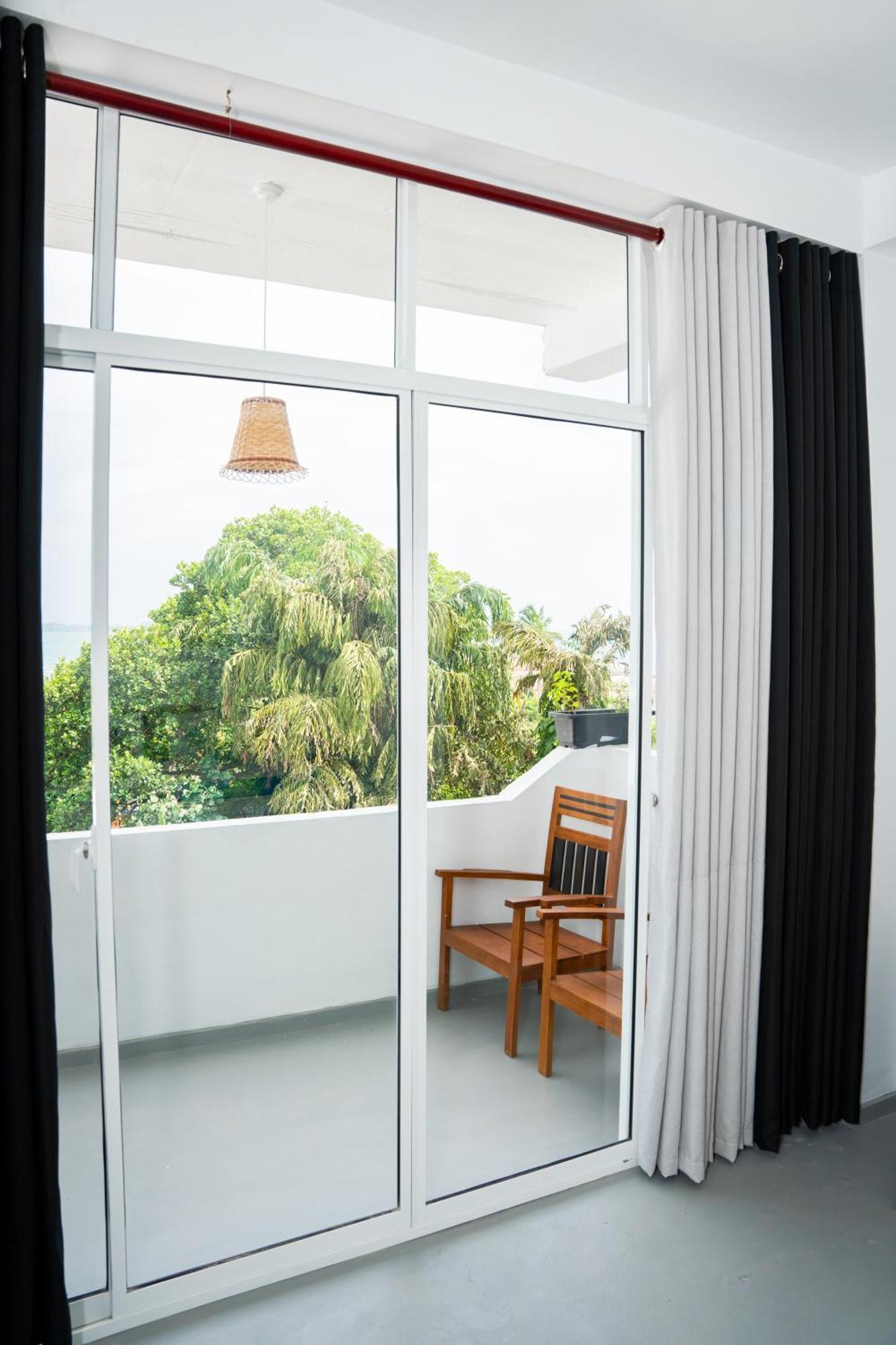 Regal Heights Hotel Weligama Exterior photo