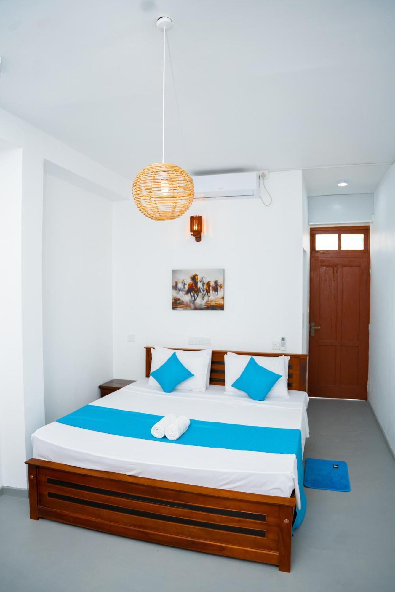 Regal Heights Hotel Weligama Exterior photo
