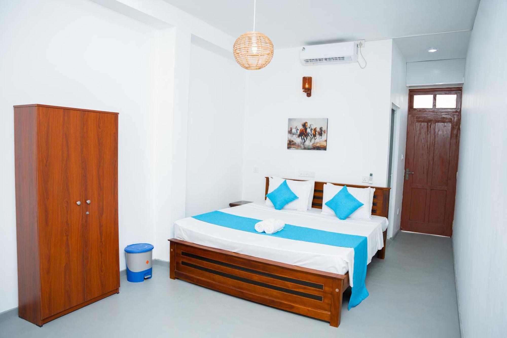 Regal Heights Hotel Weligama Exterior photo